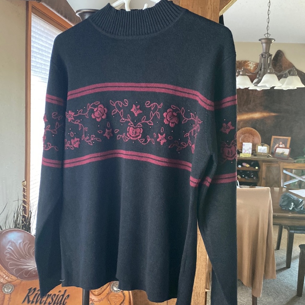 Hand embroidered sweater size medium